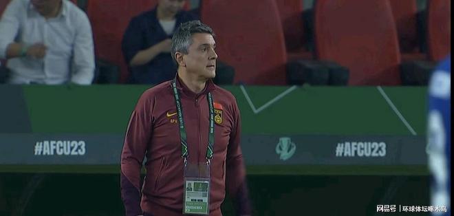 U23亚洲杯决赛前35分钟国足暂时0-2日本 国足40%控球率