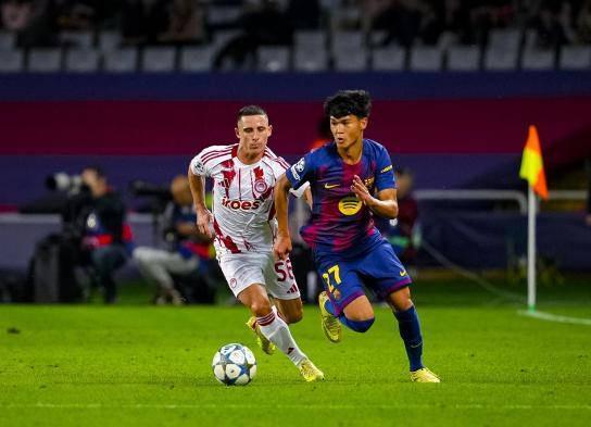 世体：巴黎考虑为德罗付更多以保持与巴萨关系，预计800万欧