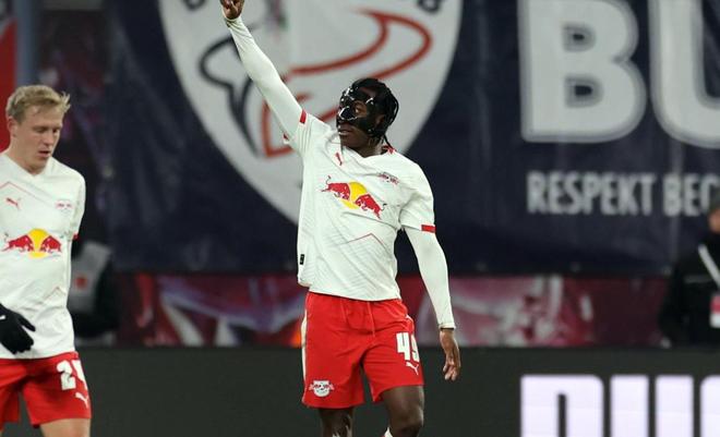 19岁22天,莱比锡边锋迪奥曼德成为德甲历史第二年轻戴帽球员 19岁22天,莱比锡边锋迪奥曼德成为德甲历史第二年轻戴帽球员