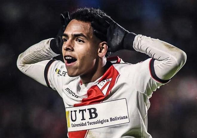 记者：迈阿密国际对18岁玻利维亚前锋帕尼亚瓜感兴趣