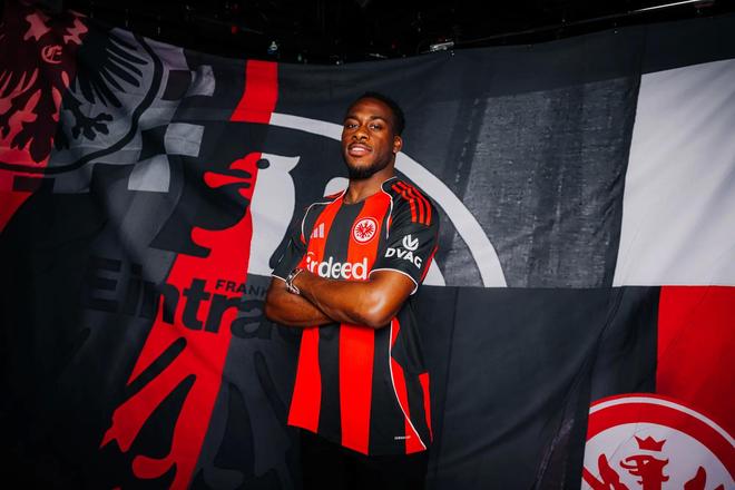 官方：森林前锋卡利穆恩多租借加盟法兰克福，含买断选择权