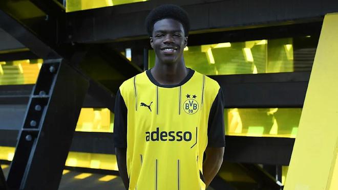 图片报：多特将提拔青训穆萨-卡巴，有望进入对阵法鹰大名单