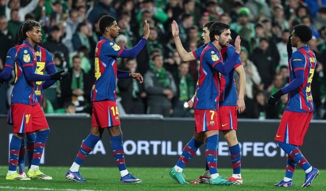 2-0！3-1！激情一夜，巴萨进8强，米兰翻盘，柏林联合绝平