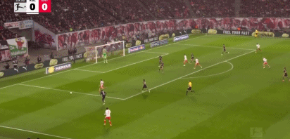 半场：拜仁0-1莱比锡，劳姆助攻罗慕洛破门，努萨连失良机