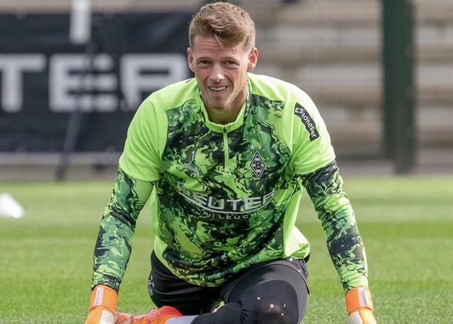 德天空：门兴门将奥姆林纯租借加盟勒沃库森，租期至本赛季末