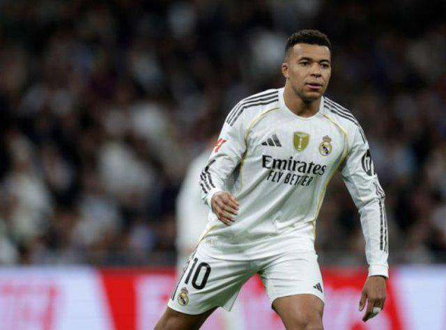 西媒：姆巴佩腿部不适缺席周中欧冠