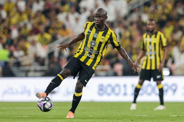 斯基拉：巴黎FC有意把坎特带回法甲，双方已经开始谈判