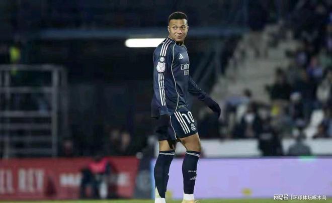 一步之遥：姆巴佩梅开二度 逼近C罗队史年度神迹