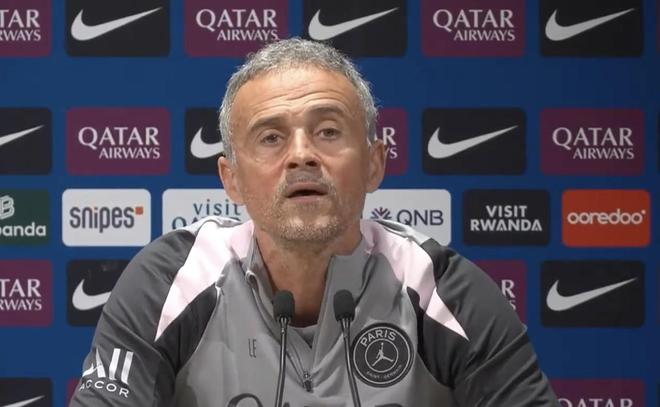 恩里克：萨福诺夫也不知自己怎么骨折的；踢非洲杯对球员有利