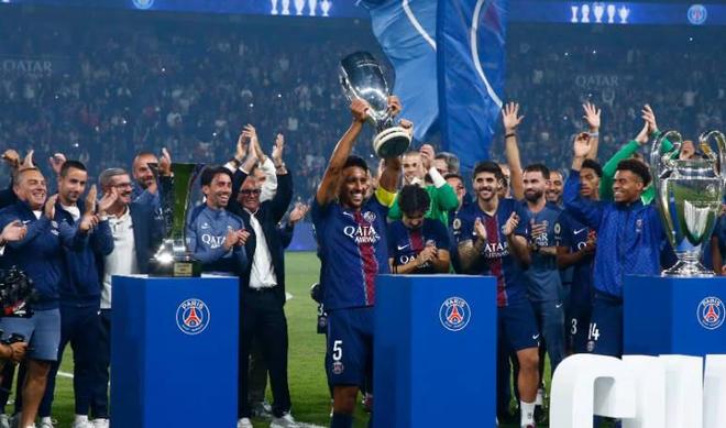大巴黎官方：对巴黎FC赛后将展示2025年赢得的全部6座奖杯