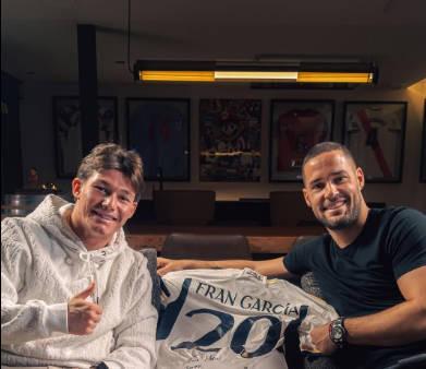 弗兰-加西亚：我曾很接近放弃足球，与维尼修斯搭档不可思议