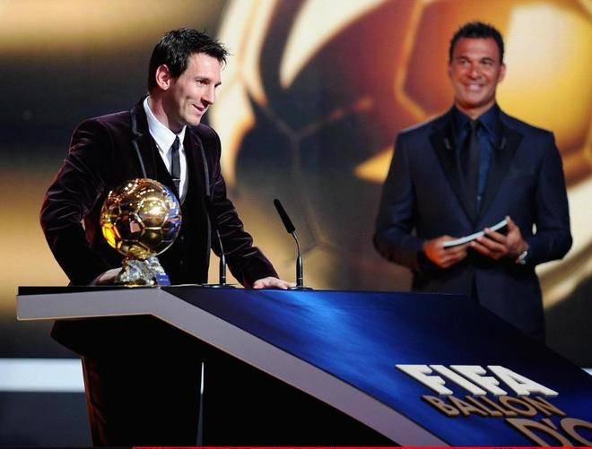 2021年梅西获得的金球奖为何争议大？莱万和姆巴佩真的可惜吗？