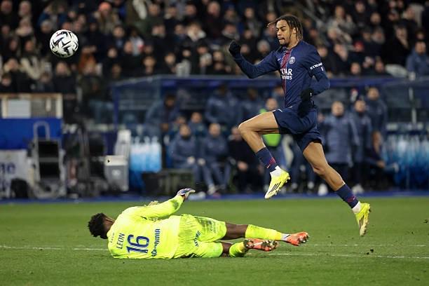 法甲：巴尔科拉制胜 巴黎1-0暂登顶