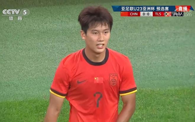 大脚尼奥胆真大！强拆三叉戟 依木兰陈泽仕PK徐彬 带刀中卫无大碍