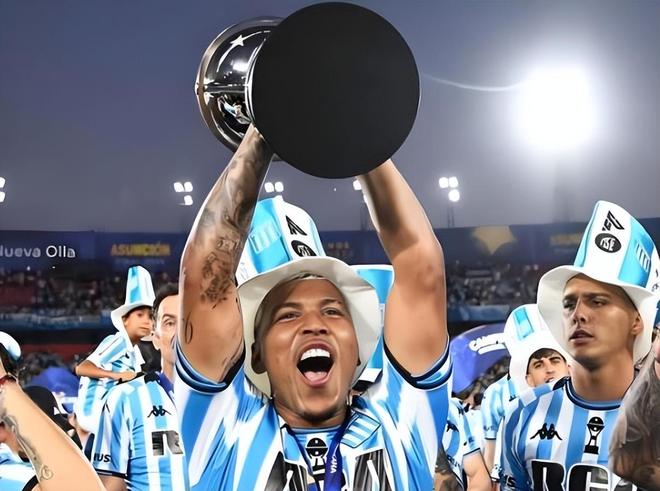 好消息！吕焯毅有望成邵佳一首位点名提拔的新国脚，值得期待