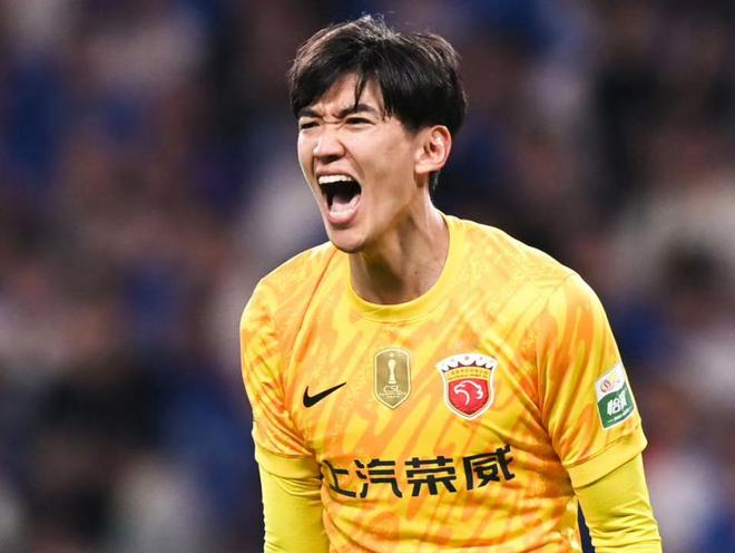 颜骏凌替补+U23国足3人缺席！媒体人：三少已放假，别上纲上线