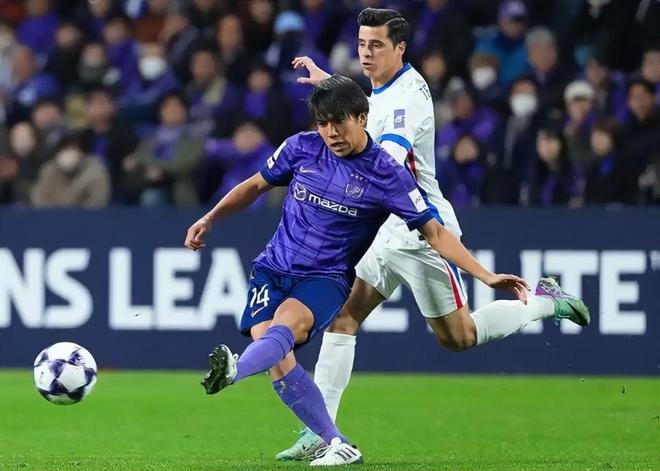 申花危机爆发：外援表现业余，核心国脚状态下滑，明年争冠仍没戏