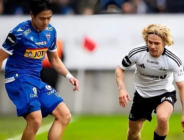 国足未来第一左后卫：华裔球星90万欧转会费登陆波兰联赛！