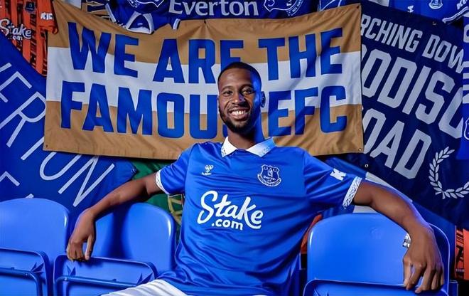 申花又要为国足献上一份归化大礼！已提前运作他入籍，引发热议