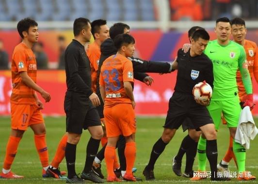 鲁能下赛季本土锋线最强搭档人选敲定，都留洋过巴西，多次进国足