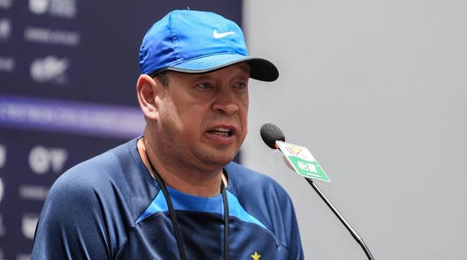 怀才不遇！昔日当红国脚沦为申花摆设，打算走人，或转投中甲闯荡