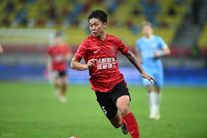 李金羽刚带队冲超，就给球队喊来一名国脚核心，曾帮球队中超夺冠
