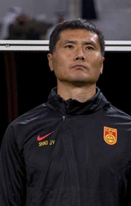 邵佳一终于出狠招！清退老将，确立国足3大目标，20岁新秀受重视