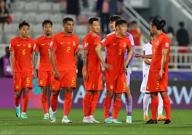 新国足首训敲定！邵佳一招入多名老将压舱？武磊吴曦或重返国家队