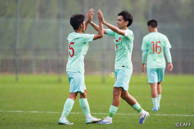 U15国足收官战完胜！东亚杯3战积4分排第3，盛宸熙传射