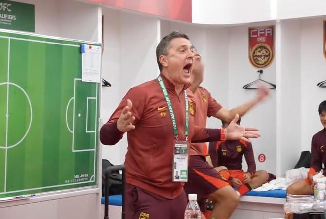 马德兴：U22男足在阿联酋一日三练，热身对战吉尔吉斯和伊朗