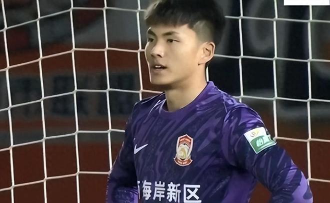 身价暴涨3.2倍 邵佳一2大嫡系爱徒或被西海岸卖掉 均是国足希望星