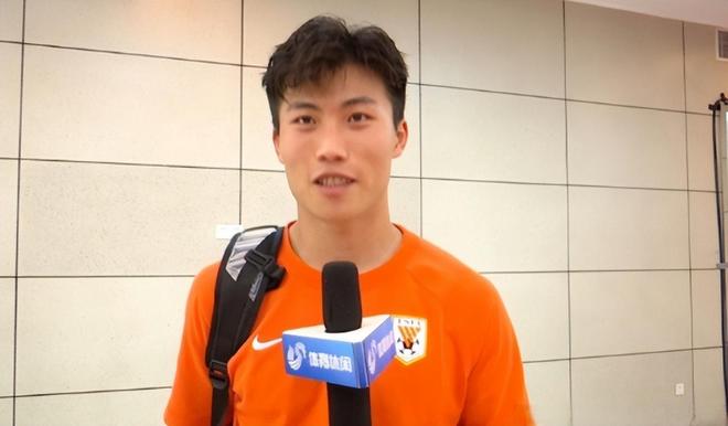 谢文能离开泰山队后，时隔十多年后再次来到伯纳乌参观，值得期待