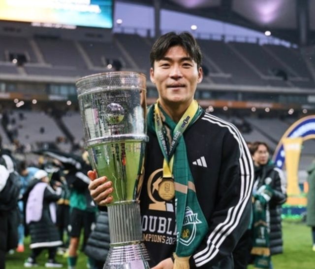 有钱！朴镇燮中超年薪达150万美元：超前曼联球星林加德！