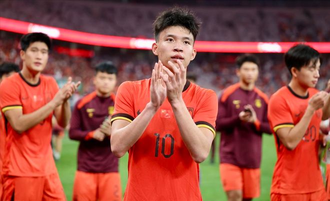 亚洲杯对手变强！澳大利亚公布名单，U22国足曾战平，如今大换血