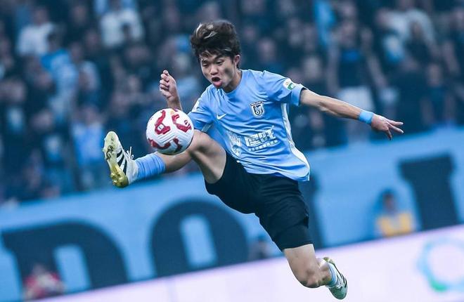 马里奥进国足！刘主任廖妈+刘如麻高天意全落选 闫炳良黄嘉辉上榜