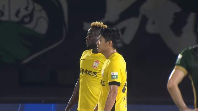 邵佳一帮韩鹏大忙，泰山没理由放走段刘愚 刘洋踢翼卫焕发第二春