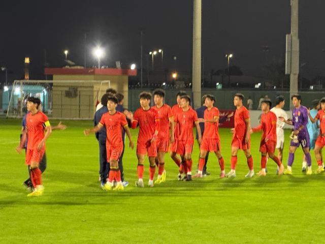 热身赛U23国足0-1不敌伊朗U23,1胜1负结束迪拜拉练 热身赛U23国足0-1不敌伊朗U23,1胜1负结束迪拜拉练