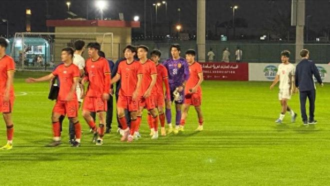 0比1！国足又输球了，乌龙球3分拱手送伊朗队，亚洲杯心态要崩？