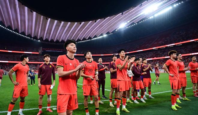 0-1！U23国足26年首秀告负，狂攻无果被偷家，亚洲杯首战即决战