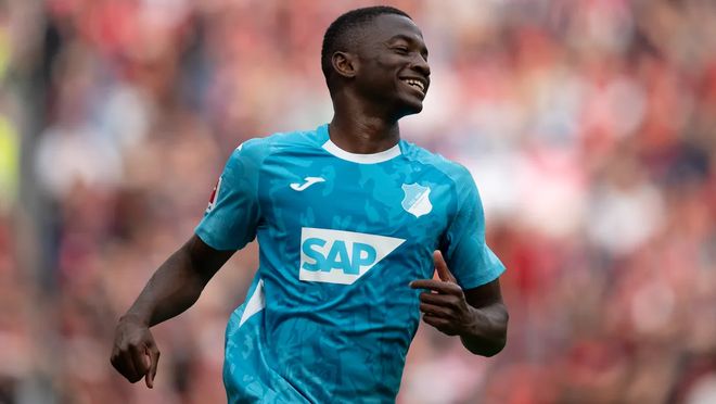 导致加蓬国足解散的是谁？ 霍芬海姆的科特迪瓦边锋杜尔！