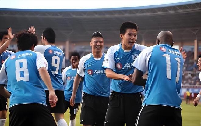 大连英博提前续约的王牌，如今首次进入国足名单，未来值得期待