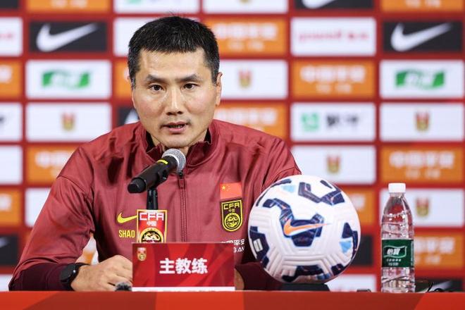 国足集结!国脚放弃休假,提前归队,归化却缺席,前往迪拜会合 国足集结!国脚放弃休假,提前归队,归化却缺席,前往迪拜会合