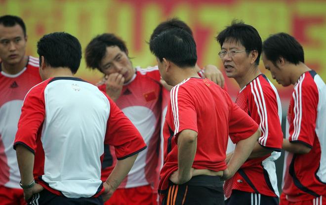 邵佳一上任首谈：如何带领国足走出低谷？