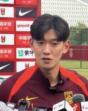 颜骏凌：一哥能力强也有人格魅力；我来国家队要帮助年轻人