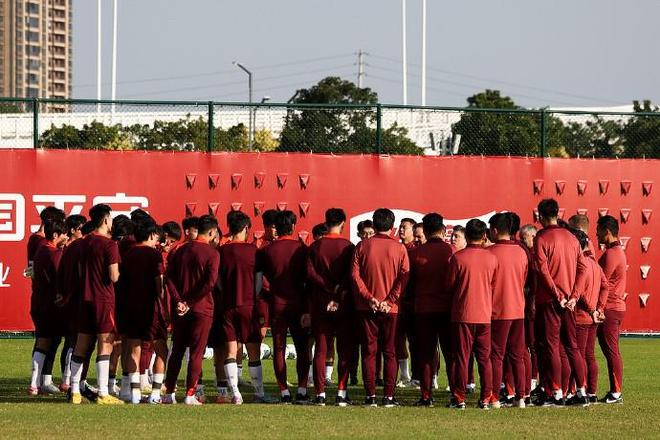 北青：安东尼奥演练防守反击与定位球战术；彭啸情况待观察