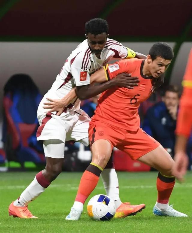 伤仲永！依木兰无缘U23亚洲杯 名记：他踢法偏软不敢对抗