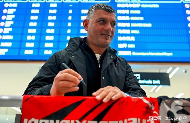 2换1！曝蓉城送中场核心+铁卫去深圳新鹏城，将换来当红国脚前锋