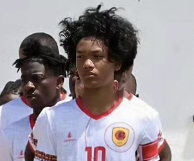 国足未来最靠谱归化：17岁安哥拉国少队长来华试训，天赋出众