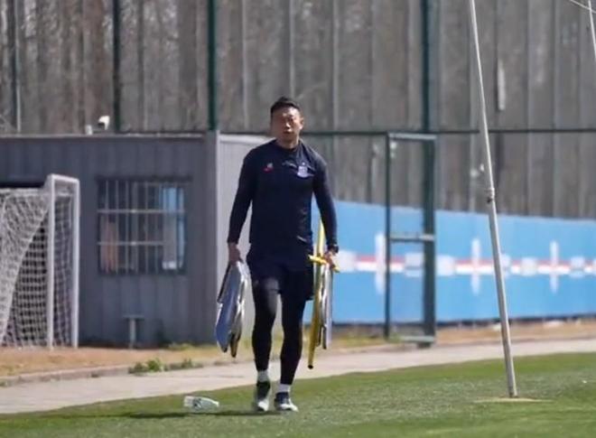 李帅担任U19国家队门将教练，原教练李雷雷转投西海岸