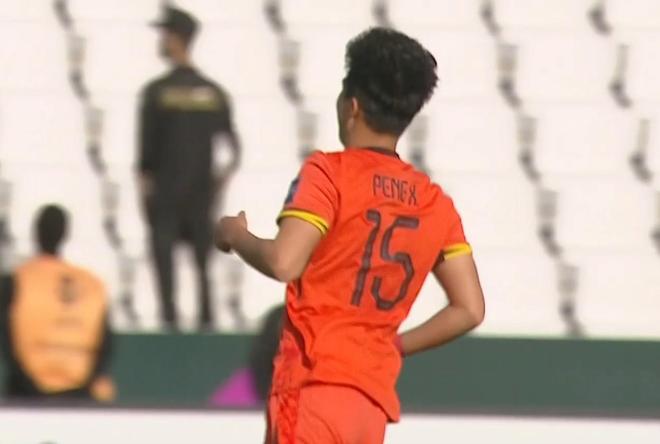 禁区内抽射破门，彭啸斩获U23国足本届亚洲杯首球